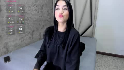Snapshot of luna__02 chatting on May 12, 2026, 11:18 am Luna online show from May 12, 2026, 11:18 am