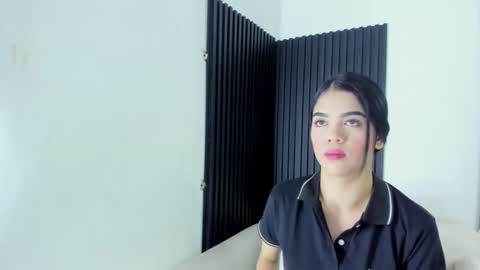 Snapshot of luna__02 chatting on June 26, 2026, 11:25 am Luna online show from June 26, 2026, 11:25 am