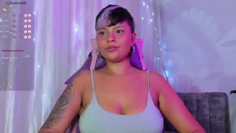 Snapshot of luna__cute chatting on December 30, 2024, 7:59 am Luna online show from December 30, 2024, 7:59 am