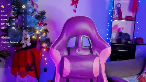 Snapshot of luna__cute chatting on November 27, 2025, 5:37 pm Luna online show from November 27, 2025, 5:37 pm