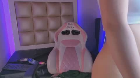 Snapshot of luna__scarlett chatting on May 29, 2026, 5:22 pm luna online show from May 29, 2026, 5:22 pm