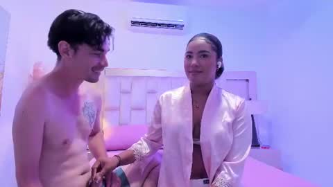 luna_and_axell online show from June 22, 2026, 11:18 am