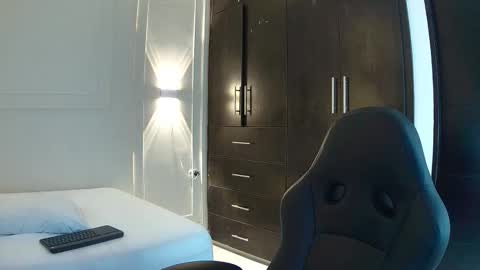 luna and banji online show from October 21, 2025, 9:37 pm