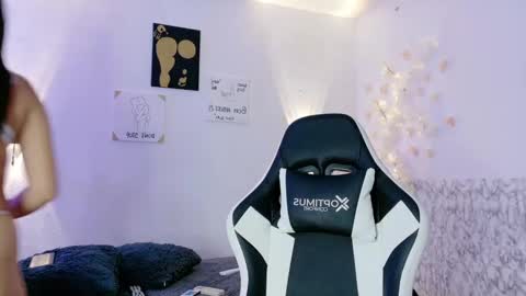 luna and banji online show from March 12, 2026, 4:29 am