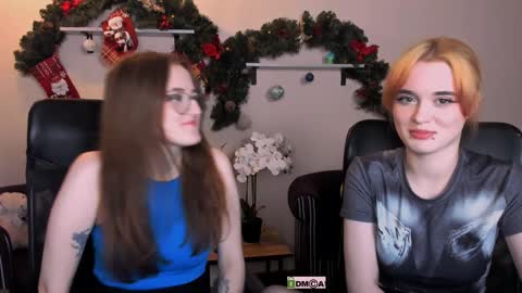 luna_berryy online show from January 9, 2025, 10:52 pm