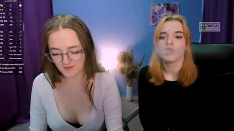 luna_berryy online show from January 20, 2025, 11:43 pm