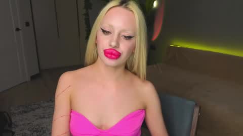luna_beverly online show from April 30, 2026, 10:36 pm