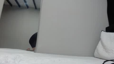 Snapshot of luna_bluebery chatting on September 13, 2025, 3:28 am Luna--Blueberry online show from September 13, 2025, 3:28 am