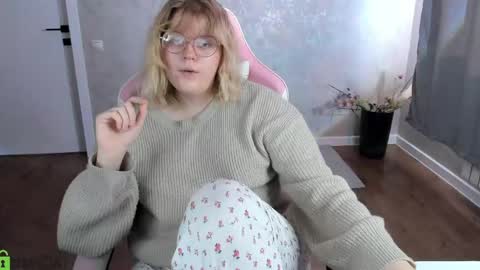 luna online show from April 29, 2026, 1:21 am