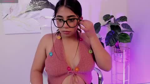 luna_cute14 online show from April 28, 2026, 9:20 pm