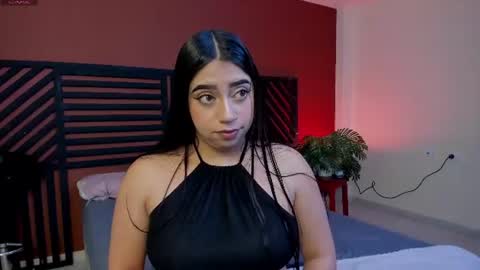 luna_cute14 online show from July 7, 2026, 8:02 pm