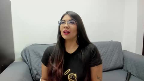 luna  online show from November 2, 2025, 11:56 am