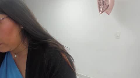 luna  online show from February 21, 2026, 11:00 am