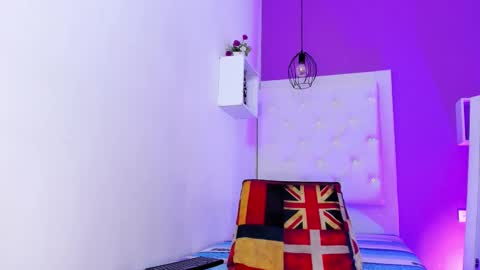 Snapshot of luna_ebony69 chatting on February 14, 2026, 7:54 pm Luna online show from February 14, 2026, 7:54 pm