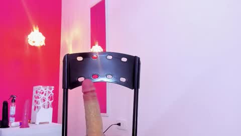 Snapshot of luna_ebony69 chatting on March 10, 2026, 8:14 pm Luna online show from March 10, 2026, 8:14 pm