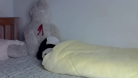 Snapshot of luna_empress chatting on May 13, 2026, 2:09 am maskedmalkia online show from May 13, 2026, 2:09 am