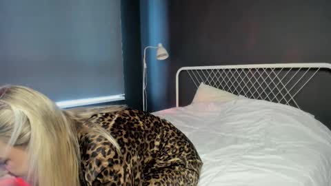 Elizabeth online show from February 20, 2026, 1:22 pm