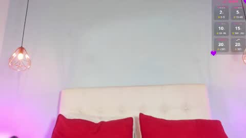 Snapshot of luna_honey9 chatting on July 7, 2026, 3:09 am luna_honey9 online show from July 7, 2026, 3:09 am