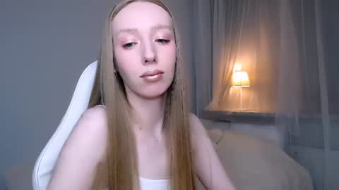 Snapshot of luna_insanity chatting on August 3, 2026, 7:39 pm Luna online show from August 3, 2026, 7:39 pm