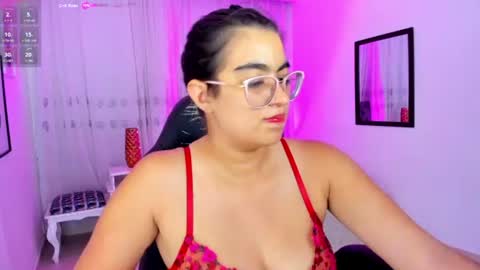 Snapshot of luna_jonnes1 chatting on July 12, 2026, 7:27 pm Luna online show from July 12, 2026, 7:27 pm