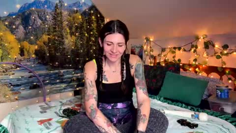 Aspen online show from December 18, 2024, 2:49 pm