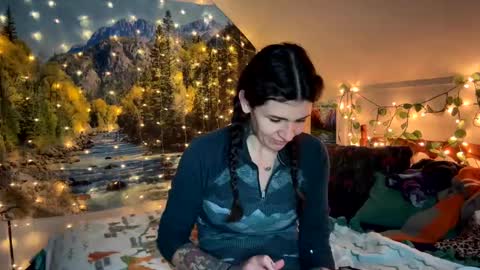 Aspen online show from December 20, 2024, 9:39 pm