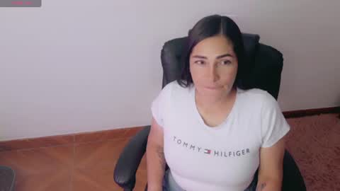 Snapshot of luna_lgomez chatting on August 1, 2026, 10:03 am luna online show from August 1, 2026, 10:03 am