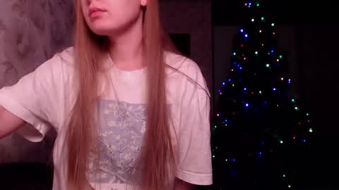 Luna online show from December 26, 2024, 10:20 pm