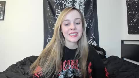 Luna online show from November 10, 2025, 5:50 am