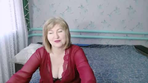 luna_lure11 online show from May 6, 2026, 7:35 am