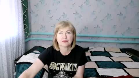 luna_lure11 online show from June 19, 2026, 7:45 am