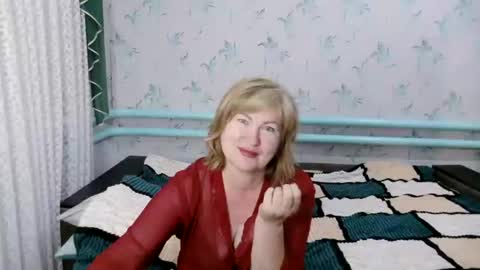luna_lure11 online show from June 21, 2026, 7:05 pm