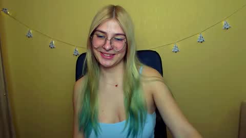 Luna online show from December 9, 2024, 1:24 pm