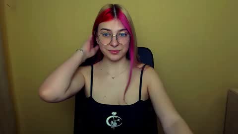 Luna online show from March 5, 2025, 8:21 am