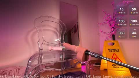 Luna Luuvz online show from May 7, 2026, 4:07 am