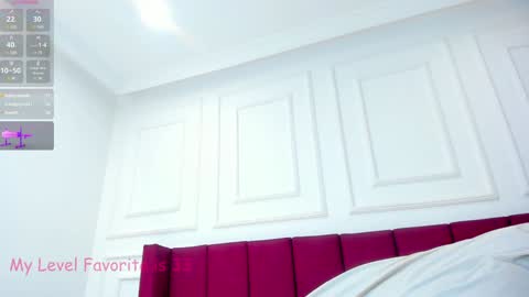 Snapshot of luna_monroe_ chatting on January 13, 2025, 1:39 pm online show from January 13, 2025, 1:39 pm