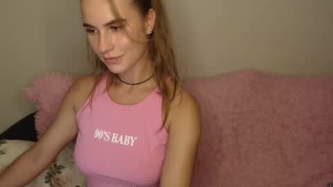 Snapshot of luna_moon77 chatting on September 9, 2025, 6:29 pm Luna online show from September 9, 2025, 6:29 pm