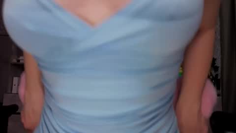 Lina  online show from June 3, 2026, 5:54 am