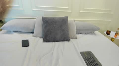 Snapshot of luna_noirxx chatting on April 28, 2026, 2:27 am Luna online show from April 28, 2026, 2:27 am