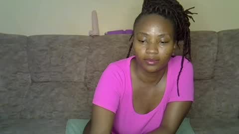 Snapshot of luna_peachy chatting on July 20, 2026, 12:29 pm luna_peachy online show from July 20, 2026, 12:29 pm