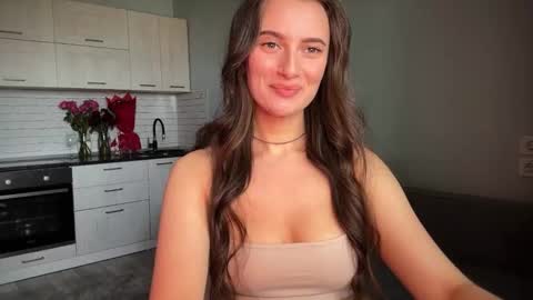 Snapshot of luna_raee chatting on October 5, 2025, 10:13 am luna_raee online show from October 5, 2025, 10:13 am