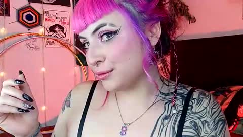 Snapshot of luna_ray420 chatting on January 23, 2025, 5:56 am MISS LUNA online show from January 23, 2025, 5:56 am