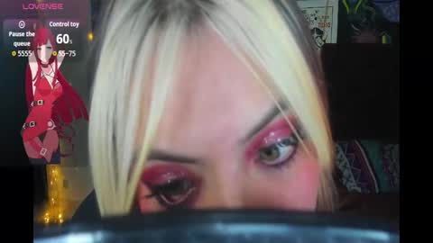 Snapshot of luna_ray420 chatting on December 1, 2025, 6:24 pm MISS LUNA online show from December 1, 2025, 6:24 pm