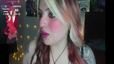 Snapshot of luna_ray420 chatting on December 4, 2025, 12:14 pm MISS LUNA online show from December 4, 2025, 12:14 pm