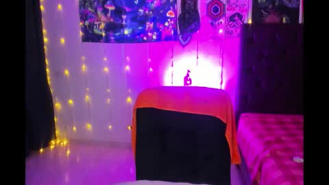 Snapshot of luna_ray420 chatting on January 7, 2026, 4:09 pm MISS LUNA online show from January 7, 2026, 4:09 pm