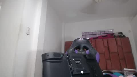 Snapshot of luna_rosita chatting on December 4, 2024, 9:24 pm Luna online show from December 4, 2024, 9:24 pm