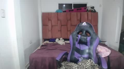 Snapshot of luna_rosita chatting on December 5, 2024, 12:52 am Luna online show from December 5, 2024, 12:52 am