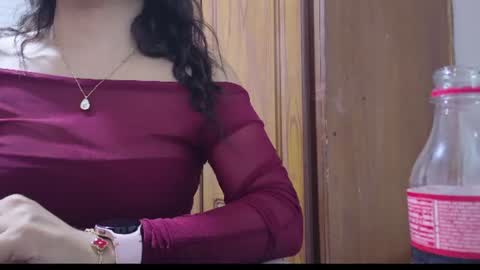 luna_rousse26 online show from July 22, 2026, 7:16 pm