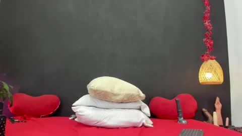 Snapshot of luna_smit_ chatting on May 22, 2026, 7:19 pm Luna online show from May 22, 2026, 7:19 pm