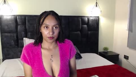 luna online show from April 22, 2026, 8:21 pm